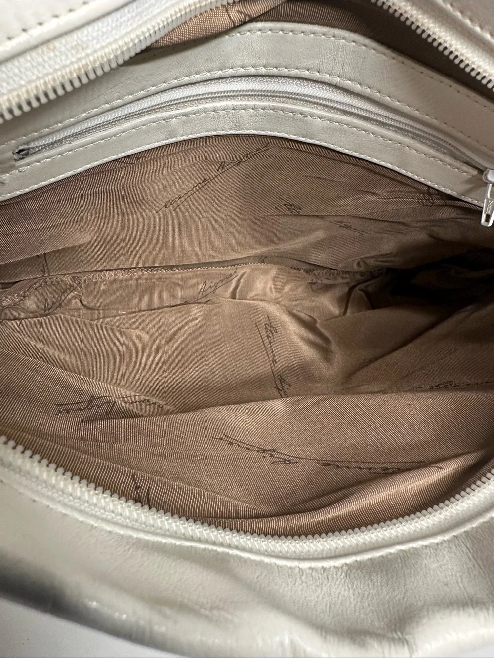 Etienne Aigner White Shoulder Bag with Gold Logo